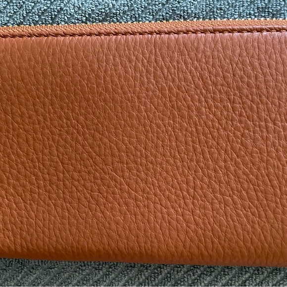 Sold Michael Kors Jet Set Pebble Leather Zip Around  Wallet  Color-Luggage Brown - Picture 7 of 9